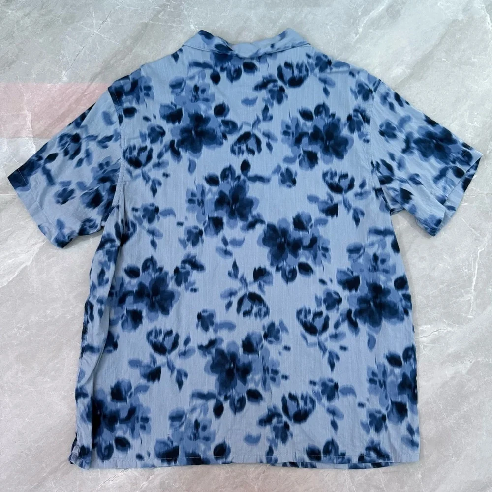 Men’s Old Navy Camp Button Down Floral Short Sleeve Pocket Shirt Large - Picture 11 of 16